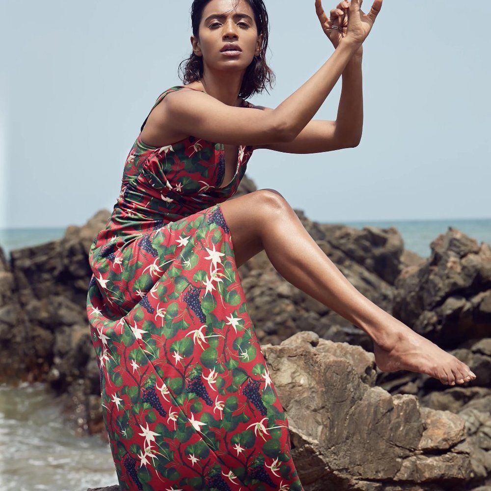 Shivan & Narresh X Koovs Indian Lush Vineyard Maxi Dress Medium